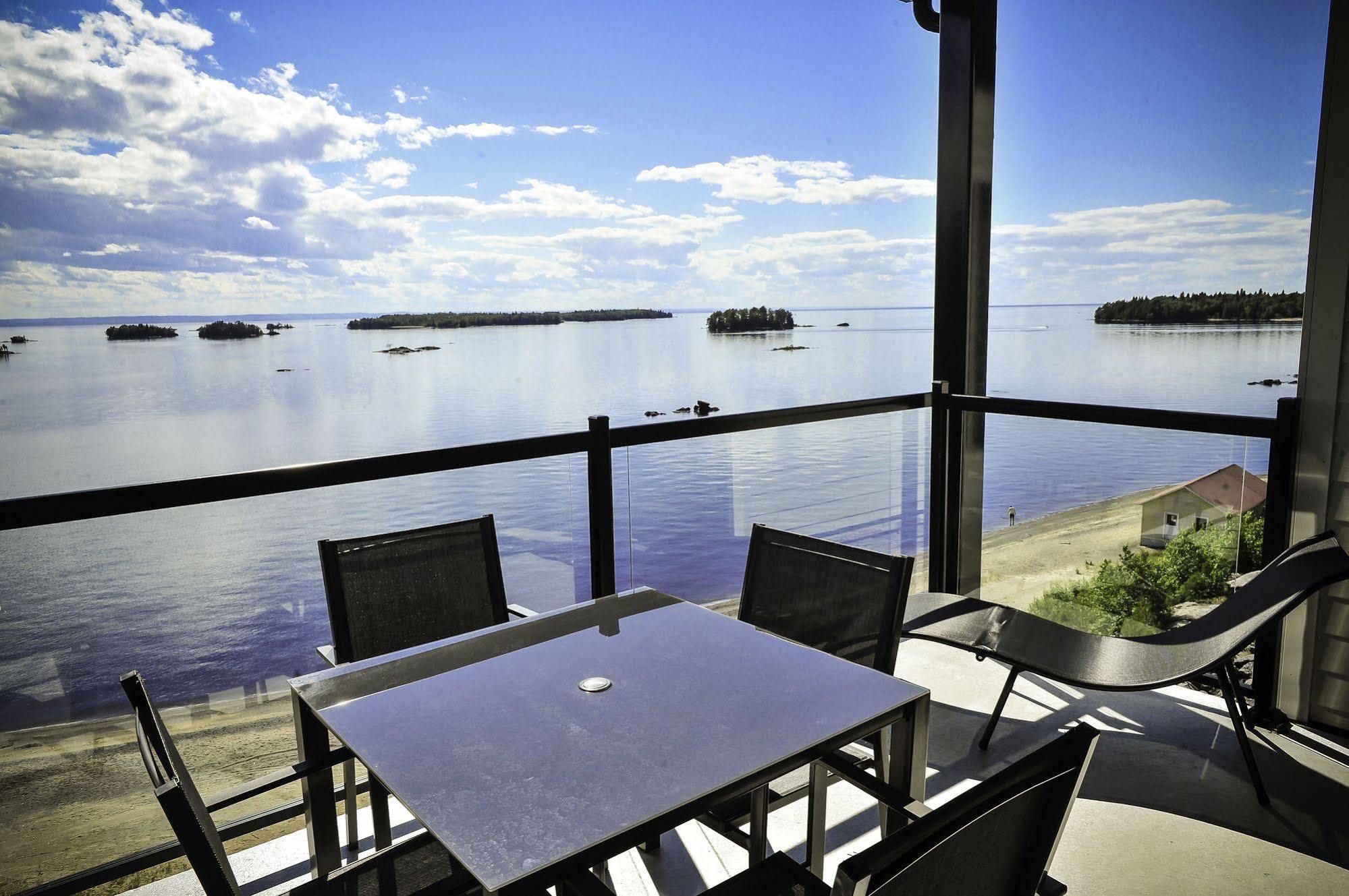 Auberge Des Iles Saint Gedeon Ngoại thất bức ảnh